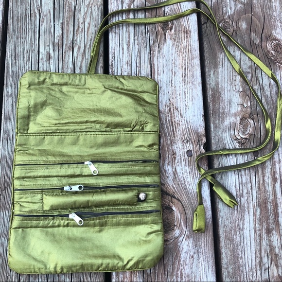 Makeup Bag 💄 - Picture 4 of 14